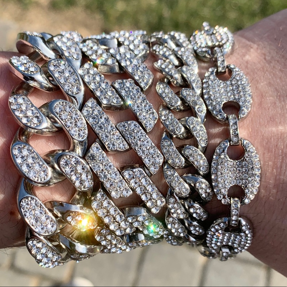 “SOLD‼️Millionaire” Bracelet Set White Gold Iced 8”